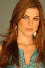 Iris Frank's Instagram, Twitter & Facebook