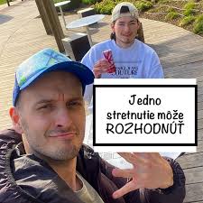 💥V roku 2014 ma oslovil neznámy chalan na Facebooku, či by som sa chcel  pozrieť na jeden internetový projekt.