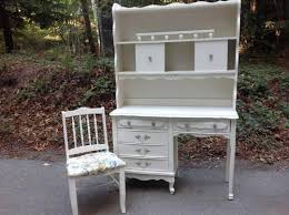 French provincial redos are probably my most favorite furniture revivals and when they involve hot pink, chevron and being santa's helper…well, it just doesn't get better than that! French Provincial Desk Hutch And Chair Set For Sale In San Jose California Classified Americanlisted Com