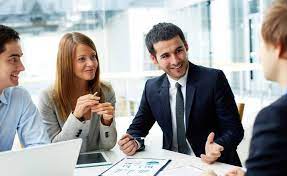 .anlageberater, anlageberaterin, anlageberatung, bank, banking, finance, banking & finance, studium, studiengang, fachhochschule, cas, certificate of advanced studies, mas, das, emba, bachelor, master, schule, schulen, ausbildungen, weiterbildungen, ausbildung, weiterbildung. Ausbildung Bankkaufmann Frau Infos Und Stellen Auf Ausbildung De