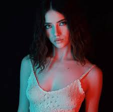 Roxen will represent romania at the eurovision song contest 2021 with the song amnesia. Roxen Vertritt Rumanien Beim Esc 2021 Esc Kompakt