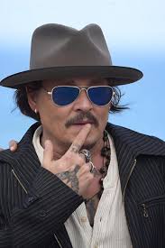 Johnny Depp 💪💯