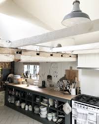 I Love The Open Shelving And Light Bright Space In This Kitchen Kitchenideas Openshelving Kitchenshelving Kitchenshelves