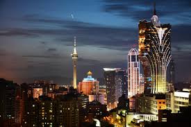 Find land based casinos in illinois, the united states. 10 Of The World S Largest Casinos The Biggest Casinos Ever