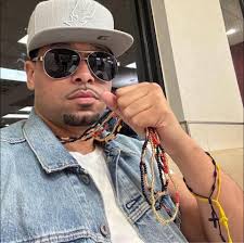 Jacqueline Breeland's Instagram, Twitter & Facebook