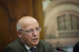 Santos Silva revela que não vai avançar com candidatura às presidenciais