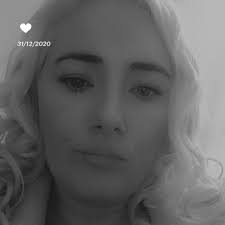 Ann Mcnee's Instagram, Twitter & Facebook