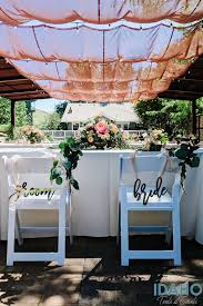 Boho Chic Wedding Head Table Inspo Head Table Wedding Wedding Reception Chairs Wedding Table Centerpieces
