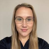 Heather Mcfarlane's Instagram, Twitter & Facebook