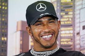 Breaking news headlines about lewis hamilton linking to 1,000s of websites from around the world. Formel 1 Lewis Hamilton Protest Statt Pole Sport Tagesspiegel