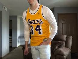 Size chart find the right size. How Do Nba Jerseys Fit Our 2021 Size Guide W Pictures Sports Fan Focus