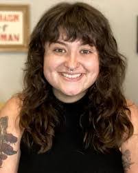 Kaitlyn Farrell's Instagram, Twitter & Facebook