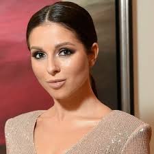 Аркадий лайкин & потап и настя каменских баста верка сердючка григорий лепс и тимати нюша джиган rihanna psy gangnam style никита елка dan balan время и стекло дима билан лобода киркоров. Nyusha Foto Nyushi Biografiya Lichnaya Zhizn