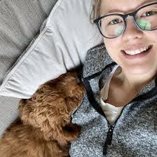 Ashley Ormsby's Instagram, Twitter & Facebook