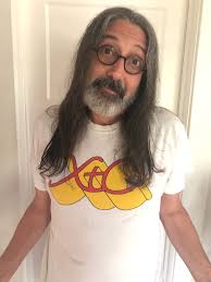 Primus fans bonding over great music