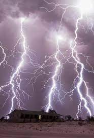 Pin By Susana Rossi On Nature Lightning Photography Wild Weather Lightning Storm