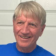 Barrel and cubs spotted near Roaring Mountain