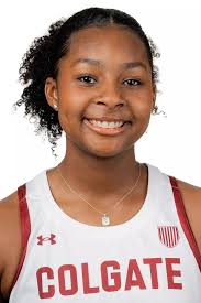 Lisa Midgette's Instagram, Twitter & Facebook