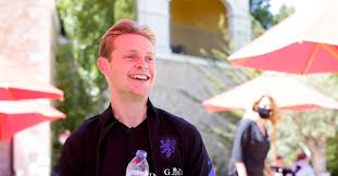 Wijnaldum y frenkie de jong, con un festejo contra el racismo getty images. Frenkie De Jong Talks Wijnaldum Memphis And Lionel Messi Rumors Barca Blaugranes