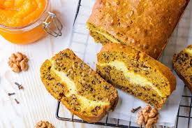 All the warming spices to contrast the chill outside. 15 Delicious Pumpkin Bread Recipes For Fall