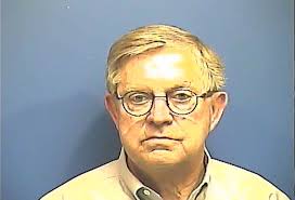 Troubled driving history of Willie Holsapple, charged in Van Newberry's  death