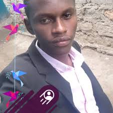 Nimekuwa nikitembea Mlima Kenya miaka ishirini. Hii urafiki nimetengeneza  na watu wa hapa mlimani sio urafiki ya miezi sio ya masiku, ni urafiki wa  miaka.