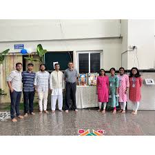 Students attending medical seminar at BMCRI