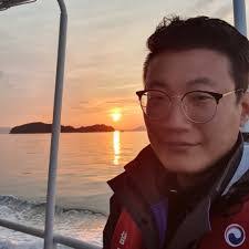 Dokyun Kim's Instagram, Twitter & Facebook