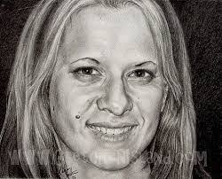 Kara Barker's Instagram, Twitter & Facebook