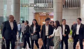 Manajemen EV dan Fore Datang ke BEI, Mau IPO?