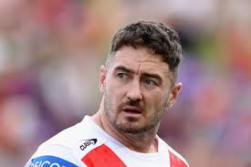 Super League sides in race for young NRL half-back