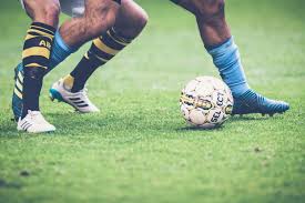 Aim to focus on quality and accuracy, to begin with rather than speed and try to look up as often as. Expert Tips To Improve Your Soccer Dribbling Skills Global Futbol Training