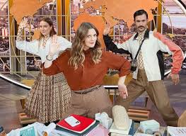 Her role in the netflix original show santa clarita diet has gained far less attention, but the actress, producer, and director still has a staggering. Drew Barrymore Age Height Facts Family Net Worth Husband Show Children Books Wiki Bio Factmandu