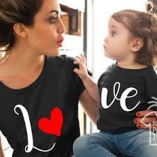 Lisa Tursi's Instagram, Twitter & Facebook