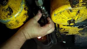How to troubleshoot a john deere riding mower? I Had A Problem With A Hydraulic Leak On The John Deere 410 Backhoe Youtube