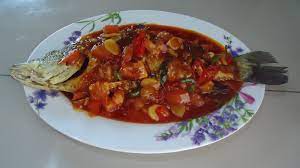 Bila ikan siakap, terfikir di hati tak kan lah nak goreng garam kunyit jer. Zara Baking Ikan Siakap 3 Rasa Ala Thai