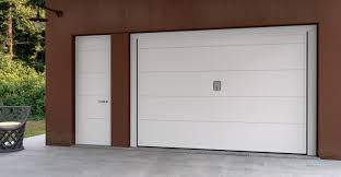 Portone basculante garage misure m 2,50 h m 2,40 l in vendita a rovigo. Porte Basculanti Ice Pannelli Sandwich In Acciaio Ad Aggancio Continuo