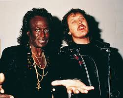 Zucchero, pseudonimo di adelmo fornaciari (reggio emilia, 25 settembre 1955), è un cantautore e musicista italiano. Zucchero Eta Altezza Peso Nome Moglie 3 Figli Figlia Cantante Figlio Attore