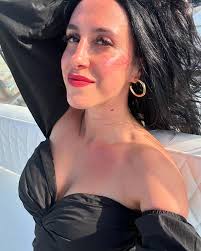 Erica Stanzione (@ericastanzioneyoga) • Instagram photos and videos