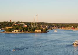 The island makes up much of the national city park (nationalstadsparken), and contains many museums and leisure venues, such as skansen, the vasa museum and abba the museum. Die 10 Besten Djurgarden Touren 2021