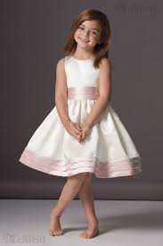 Bimaro kleid elisa mädchen koralle rosa festkleid glitzersteine … Blumenmadchen Hochzeit Blumenkinder Kleider Fur Blumenmadchen Fraulein Herzrasen Blume Blumenkinder Kleider Kinder Kleider Hochzeit Blumenmadchen Kleid