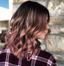 Castano violetto con meches rosse eeeee. Meches Rosa Su Capelli Castani L Idea Trendy Per Cambiare Look Ai Tuoi Capelli