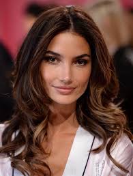 Balayage blond ou caramel pour vos cheveux châtains archzinefr. Balayage Caramel Et Meches Caramel Sur Cheveux Bruns Et Chatains