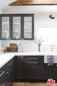 8556 Ridpath Dr Los Angeles Ca 3 Beds 3 Baths Kitchen Cabinets Color Combination White Kitchen Design Interior Design Kitchen