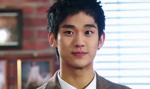 Kim has been acting since his early 20s. 10 Potret Kim Soo Hyun Yang Genap Berusia 33 Tahun Makin Memesona Milzeru