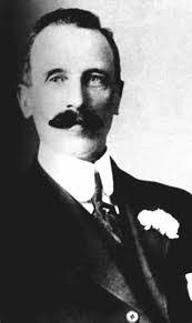 Harry Ruggles's Instagram, Twitter & Facebook