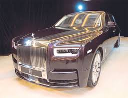 The rolls royce phantom is the kind of car that makes you want to announce your presence to the world, to say 'stop what you're therefore, it is a natural alternative that you rent the rolls royce phantom for your use here in malaysia. New Phantom Rolls Into Town