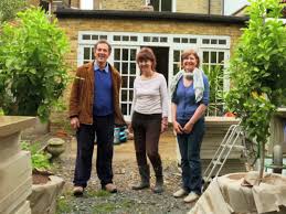 This Bbc Gardening Show Couldn T Be More Charming And It S On Netflix Now Small Space Gardening Dream Big Small Spaces