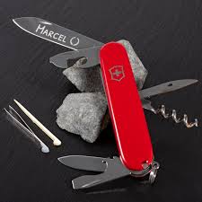 May 07, 2021 · ich habe in die threadüberschrift 'schweizer taschenmesser' wohl zu viel fähigkeiten der sw hinein interpretiert und dem entscheidenen adjektiv 'klein' anscheinend zu wenig aufmerksamkeit geschenkt. Schweizer Taschenmesser Mit Gravur Victorinox Camper Haus Der Unikate