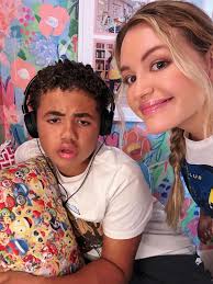 show me a pic (or 3) that made you happy recently ☁️💗